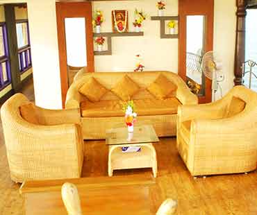 Five-bedroom-kerala-houseboat